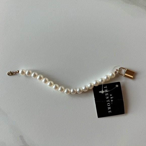 Pearl Bracelet - Picture 3 of 4